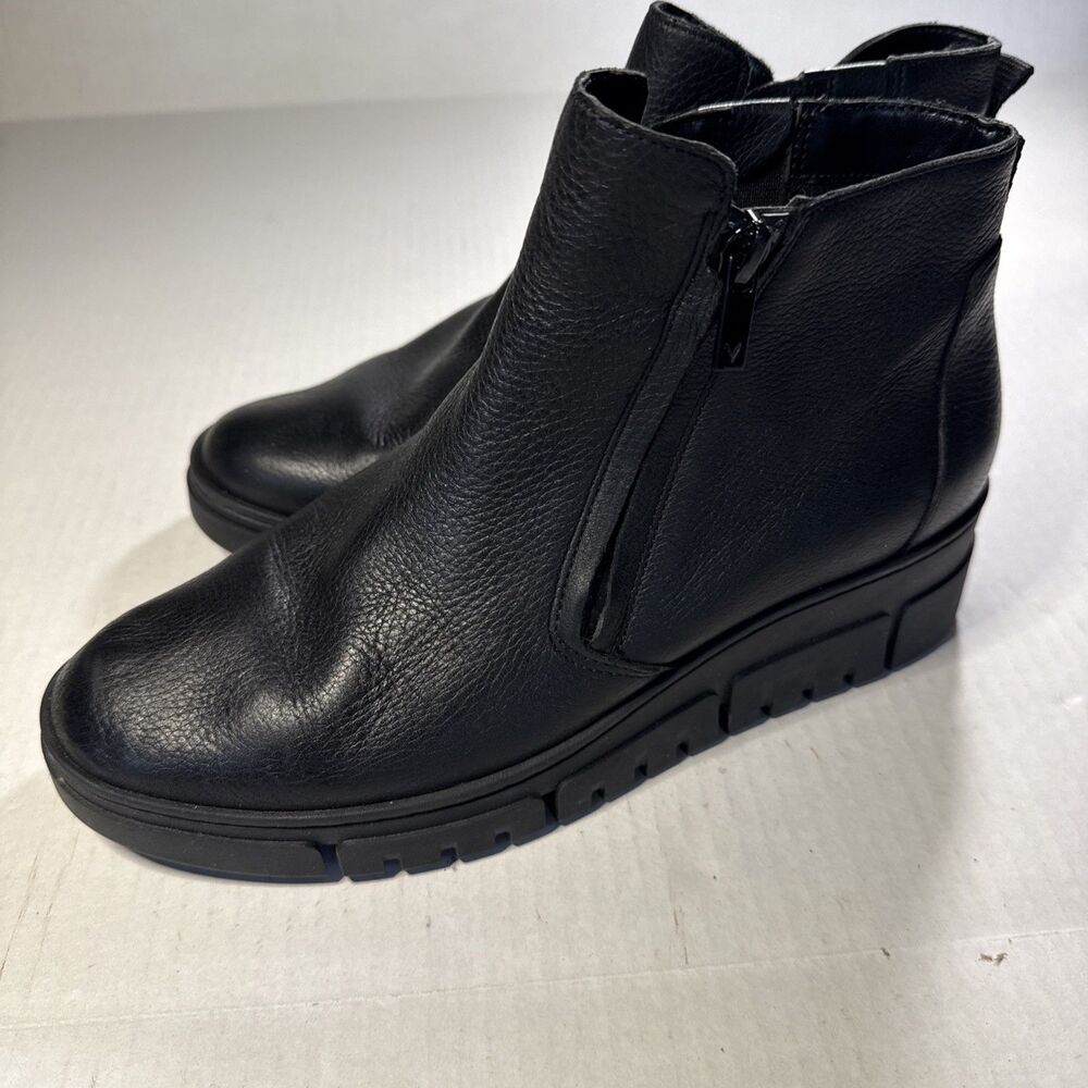 Vionic Uptown Sur Booties Women's 8 Black Leather Flexible Wedge Ankle Boots Zip